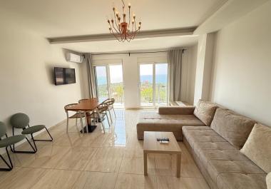 Gemütliche 51 m2 große Wohnung mit Meerblick und Pool in Utjeha