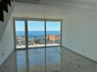 Moderne 65 m2 große Wohnung am Meer in Dobra Voda mit Meerblick und Parkplatz