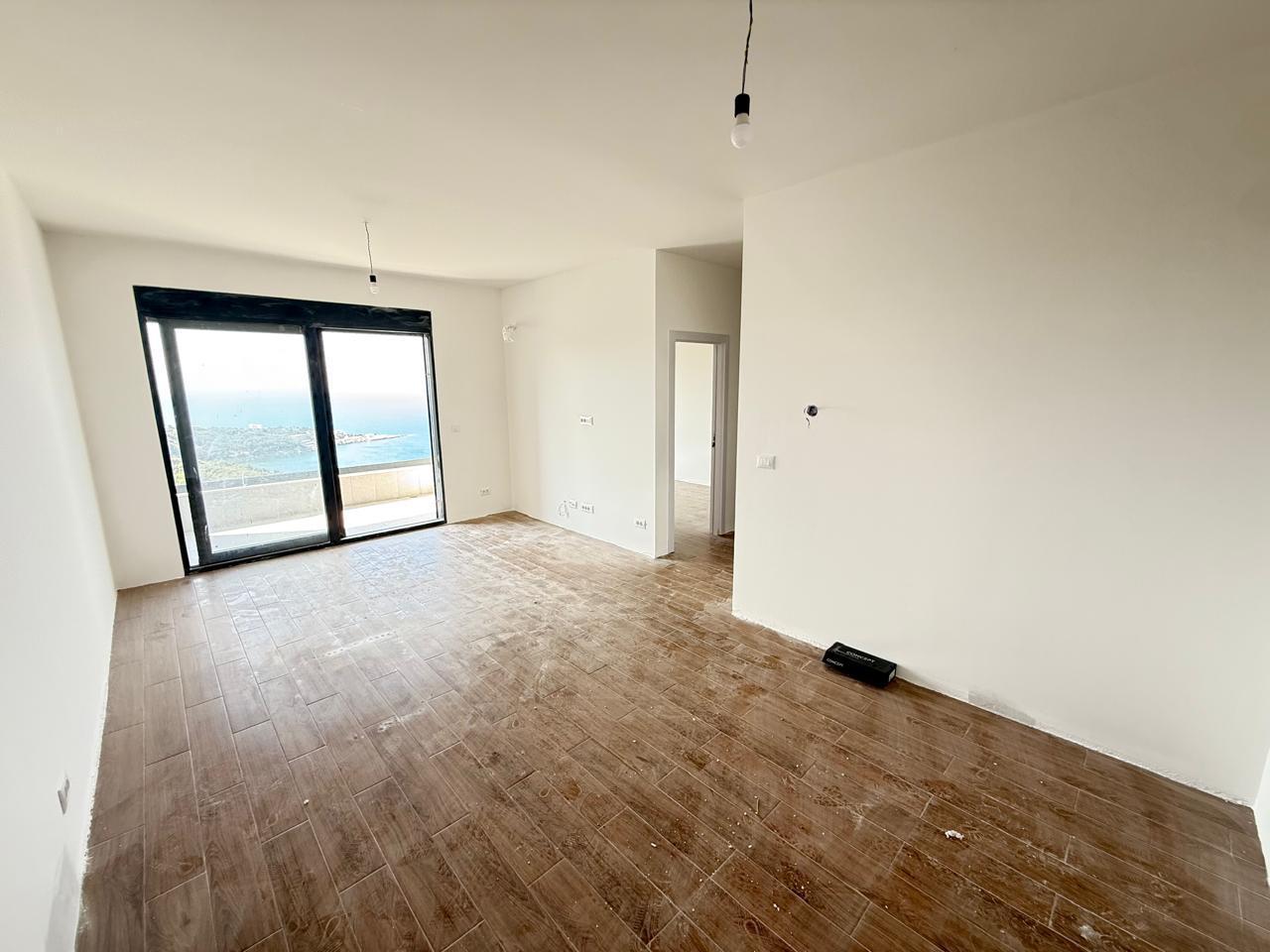Luxuriöse 47,7 m2 große Apartments am Meer in Dobra Voda mit Meerblick