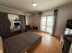 Charmantes legales 200 m2 Haus in Bar mit Meerblick und Obstbäumen
