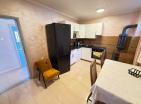 Charmantes legales 200 m2 Haus in Bar mit Meerblick und Obstbäumen
