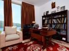 Luxuriöse moderne Villa in Kumbor, Montenegro mit Panoramablick auf das Meer