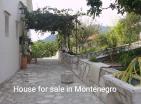 Haus in Shushchepan, Herceg Novi mit 2 privaten Etagen und großem Grundstück