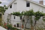 Haus in Shushchepan, Herceg Novi mit 2 privaten Etagen und großem Grundstück