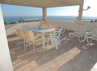 3-Etagen-villa auf Ratac mit super Blick auf das Meer