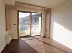 Zwei-Zimmer-Wohnung mit Panoramablick von Budva entfernt, 250 m zu dem Meer