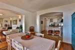 Luxus-Villa in Becici mit pool und apartments