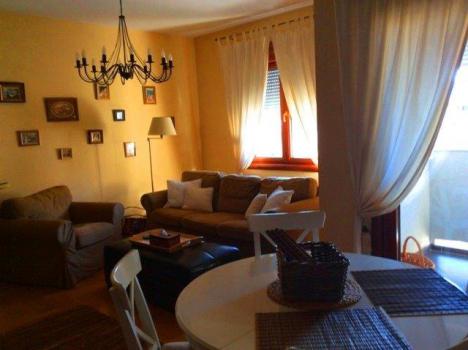Luxus-Wohnung mit drei Schlafzimmern im Zentrum von Tivat, die auf dem Gebiet von Magnolia