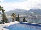 Wunderschöne Villa von 300 m2 mit pool und herrlichem Panoramablick in Zhvinje