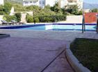 Zum Verkauf geräumige 3-Zimmer-Wohnung in Anlage mit pool in Bechichi