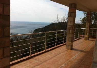3-stöckige villa in Sutomore 230 m2 mit großen Terrassen und herrlicher Aussicht aufs Meer